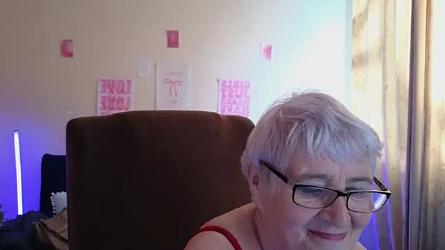 Sandra Snowflake online show from 11, 5, 2026