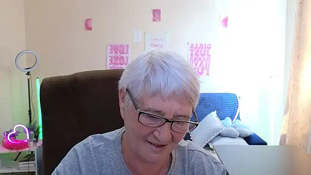 Sandra Snowflake online show from 15, 6, 2026