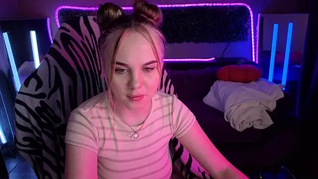 Dyna bae online show from 10, 11, 2025