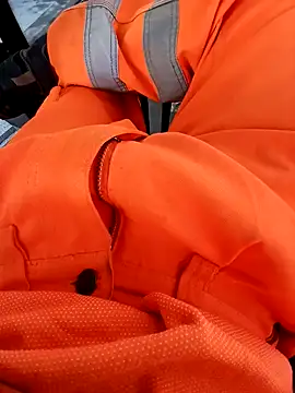 Snapshot of Eusuntnoulgigolo chatting on 2, 12, 2025 Eusuntnoulgigolo online show from 2, 12, 2025