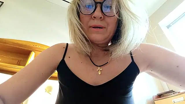 Snapshot of Mary888x chatting on 12, 1, 2026 Mary888x online show from 12, 1, 2026