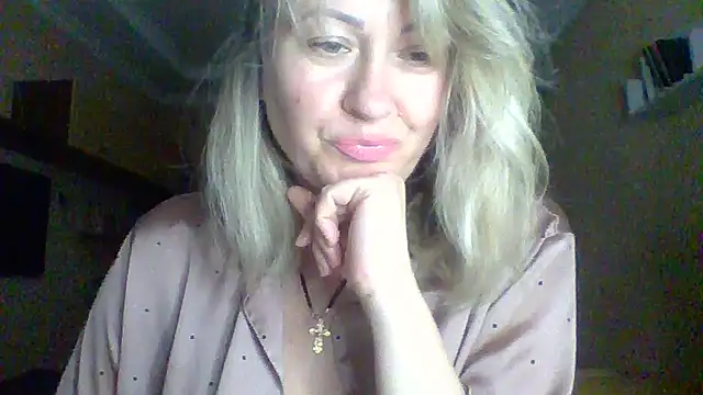 Snapshot of Mary888x chatting on 1, 2, 2026 Mary888x online show from 1, 2, 2026