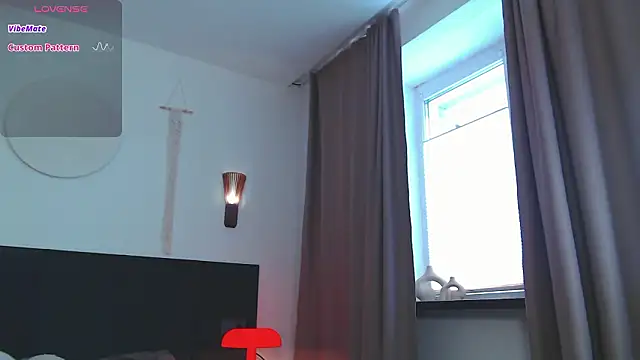 LunaticaBae online show from 10, 3, 2026