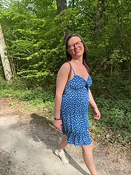 AvaFlowers6 online show from 5, 5, 2026