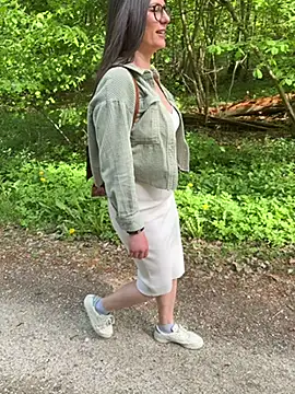 AvaFlowers6 online show from 10, 5, 2026