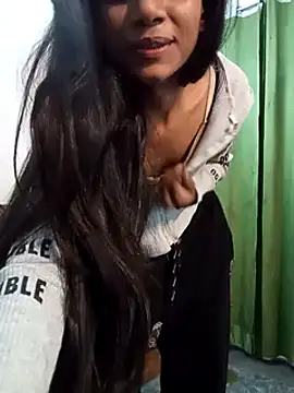 Snapshot of yourslady_ chatting on 1, 3, 2025 yourslady online show from 1, 3, 2025