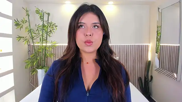 Snapshot of GeorginaReyes chatting on 19, 6, 2026 GeorginaReyes online show from 19, 6, 2026