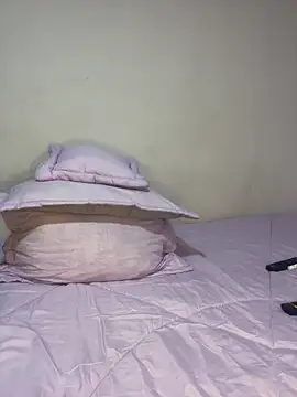 Snapshot of Ohno101 chatting on 28, 2, 2025 Ohno101 online show from 28, 2, 2025