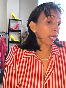 Mrsvictoriaaa online show from 11, 5, 2026