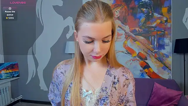 Snapshot of FloraBonde chatting on 27, 9, 2025 FloraBonde online show from 27, 9, 2025