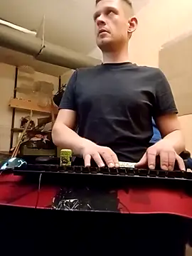 Snapshot of VickyDevilEU chatting on 24, 10, 2025 VickyDevilEU online show from 24, 10, 2025