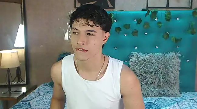 Snapshot of LiamAndrewzz chatting on 6, 3, 2025 LiamAndrewzz online show from 6, 3, 2025