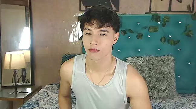 Snapshot of LiamAndrewzz chatting on 9, 3, 2025 LiamAndrewzz online show from 9, 3, 2025
