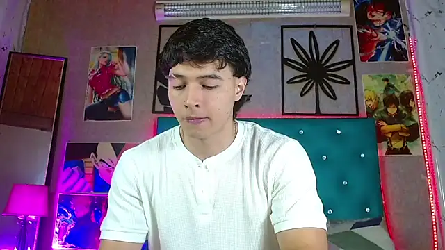 Snapshot of LiamAndrewzz chatting on 30, 4, 2026 LiamAndrewzz online show from 30, 4, 2026