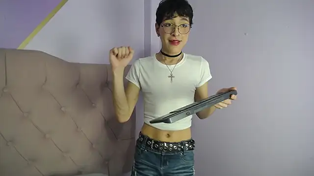 Damiian21  online show from 28, 2, 2025