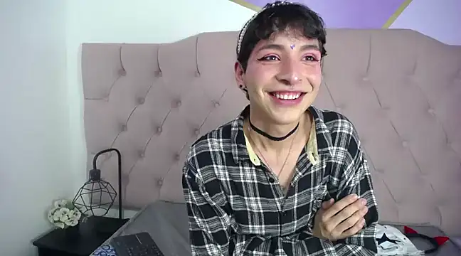 Damiian21  online show from 5, 3, 2025