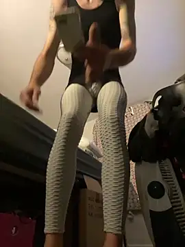 Snapshot of QueenM3 chatting on 10, 11, 2025 QueenM3 online show from 10, 11, 2025