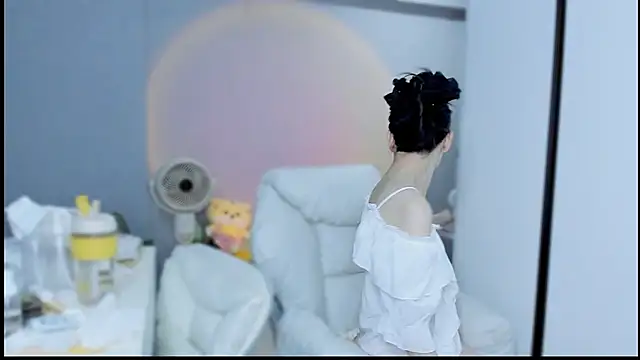 Snapshot of A_dabo chatting on 3, 11, 2025 A dabo online show from 3, 11, 2025