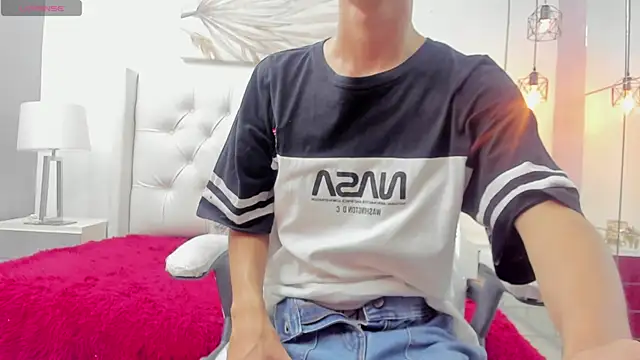 Johann sex online show from 17, 5, 2026