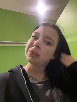 AlishaPrettyBlade online show from 27, 2, 2026