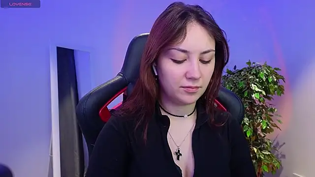 Snapshot of AshleySkott_ chatting on 19, 12, 2025 AshleySkott online show from 19, 12, 2025