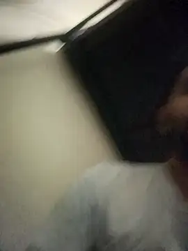 Snapshot of Sottkti chatting on 8, 11, 2025 Sottkti online show from 8, 11, 2025