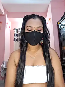 Snapshot of Sweety-2 chatting on 8, 3, 2025 Sweety-2 online show from 8, 3, 2025