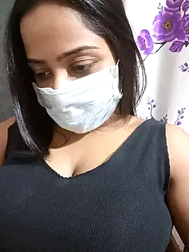 COZY ROZI online show from 6, 11, 2025