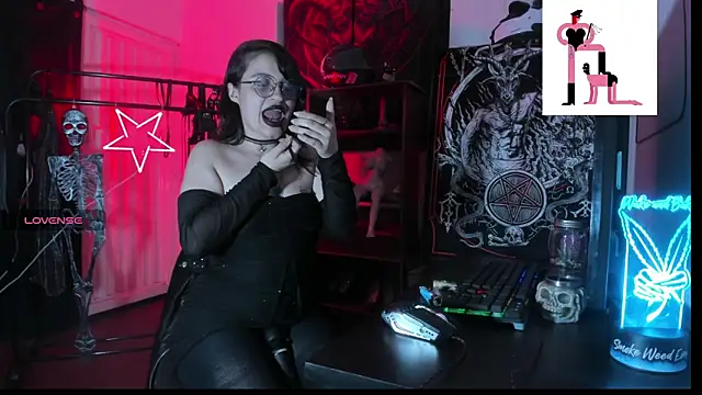 OnyxDiosaGotica online show from 17, 11, 2025