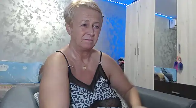 Snapshot of RosesandLillies chatting on 28, 12, 2024 RosesandLillies online show from 28, 12, 2024