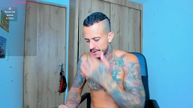 Snapshot of fitnolan chatting on 28, 11, 2025 fitnolan online show from 28, 11, 2025