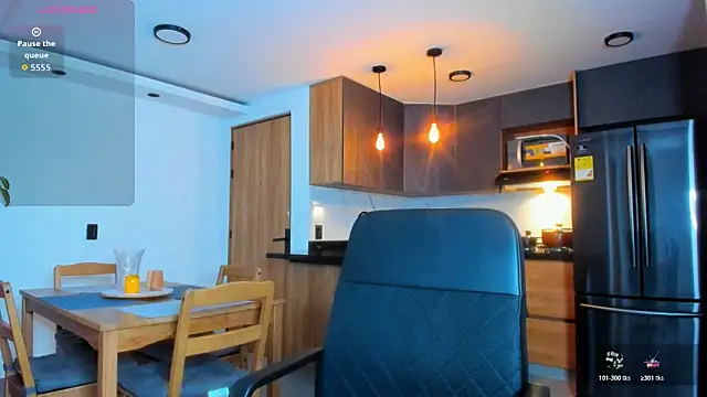 Snapshot of fitnolan chatting on 23, 12, 2025 fitnolan online show from 23, 12, 2025