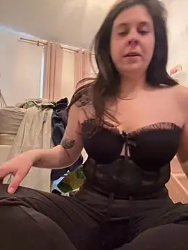 Rosiee69  online show from 25, 2, 2025