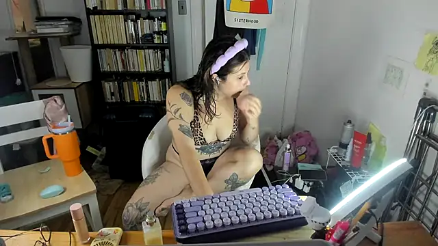 Rosiee69  online show from 11, 10, 2025