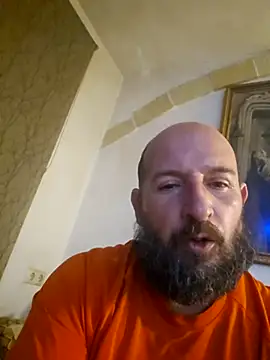 Snapshot of Stewartsons chatting on 2, 3, 2025 Stewartsons online show from 2, 3, 2025