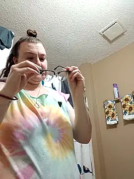 HTXBELLE online show from 28, 9, 2025