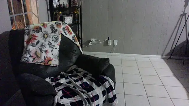 HTXBELLE online show from 4, 10, 2025