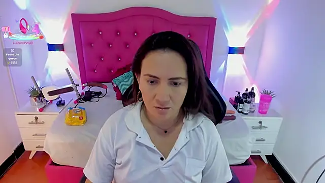 Nathalia rodriguezz online show from 1, 10, 2025