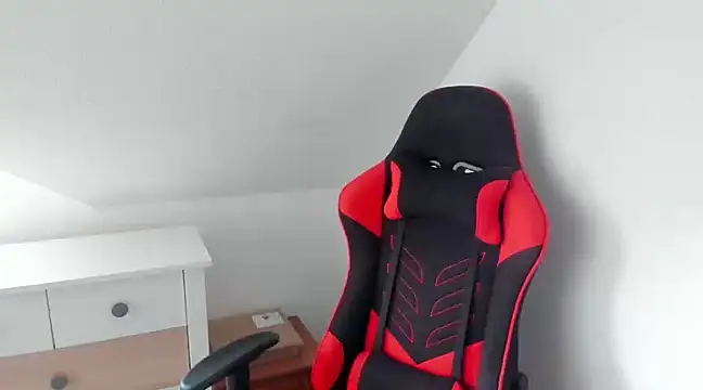 Snapshot of Kozik1992 chatting on 17, 2, 2025 Kozik1992 online show from 17, 2, 2025