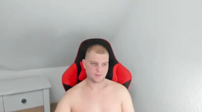 Snapshot of Kozik1992 chatting on 25, 2, 2025 Kozik1992 online show from 25, 2, 2025