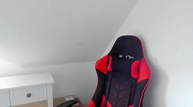 Snapshot of Kozik1992 chatting on 4, 3, 2025 Kozik1992 online show from 4, 3, 2025