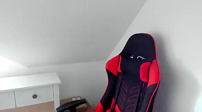 Snapshot of Kozik1992 chatting on 6, 3, 2025 Kozik1992 online show from 6, 3, 2025