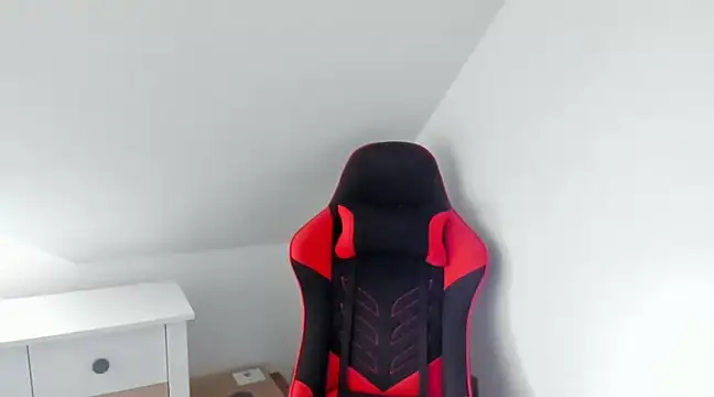 Snapshot of Kozik1992 chatting on 18, 3, 2025 Kozik1992 online show from 18, 3, 2025