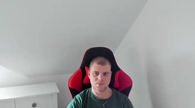 Snapshot of Kozik1992 chatting on 21, 3, 2025 Kozik1992 online show from 21, 3, 2025