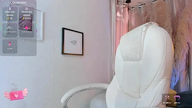Snapshot of iiangel_ chatting on 17, 9, 2025 iiangel  online show from 17, 9, 2025