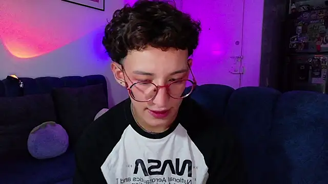 iiangel  online show from 16, 4, 2026