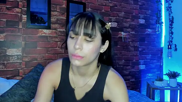 Snapshot of TANIA_06 chatting on 12, 9, 2025 TANIA 06 online show from 12, 9, 2025
