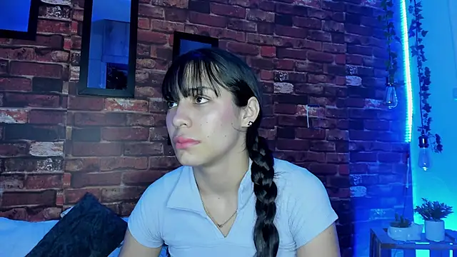 Snapshot of TANIA_06 chatting on 15, 9, 2025 TANIA 06 online show from 15, 9, 2025