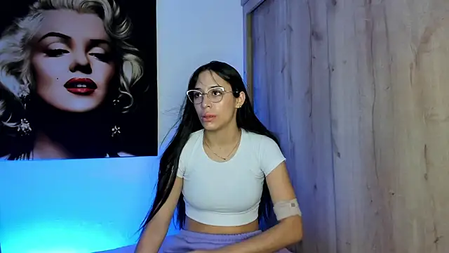 Snapshot of TANIA_06 chatting on 18, 9, 2025 TANIA 06 online show from 18, 9, 2025