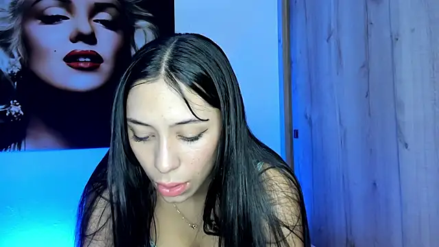 Snapshot of TANIA_06 chatting on 19, 9, 2025 TANIA 06 online show from 19, 9, 2025